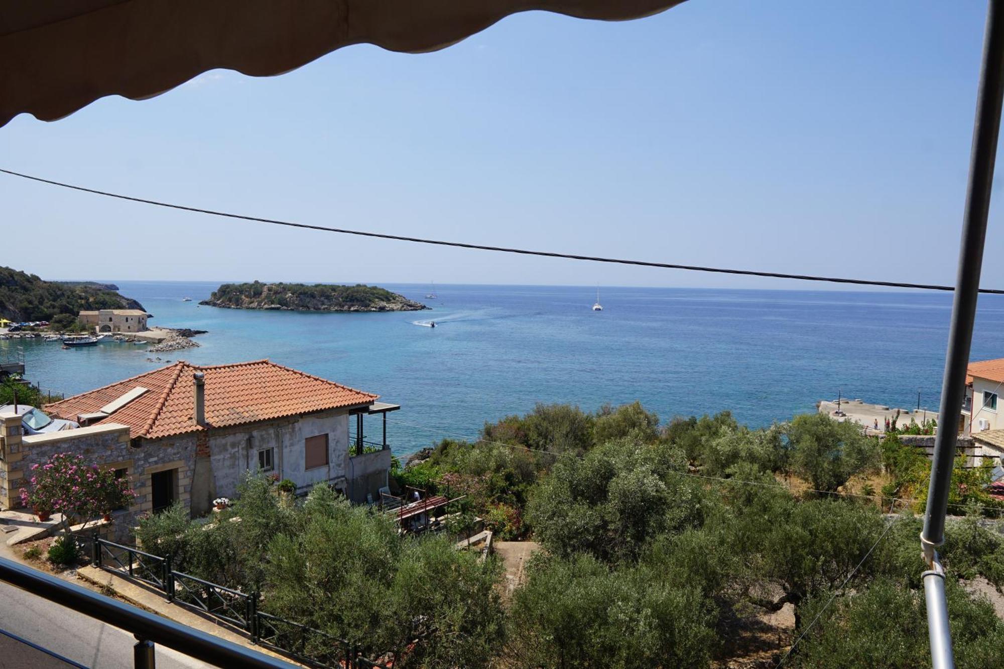 Sea And Sun Apartments 303 Ιδιωτικό Διαμέρισμα Kardamyli Extérieur photo